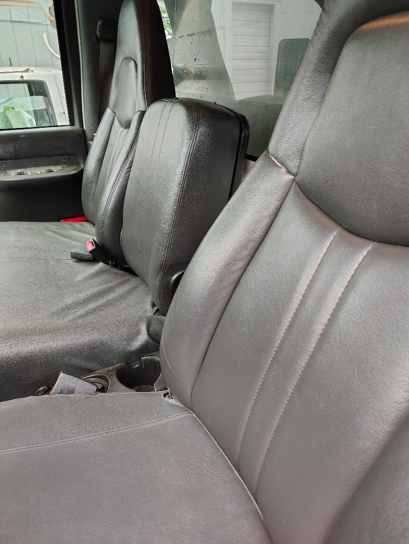 2005 GMC C5000 - Image 24